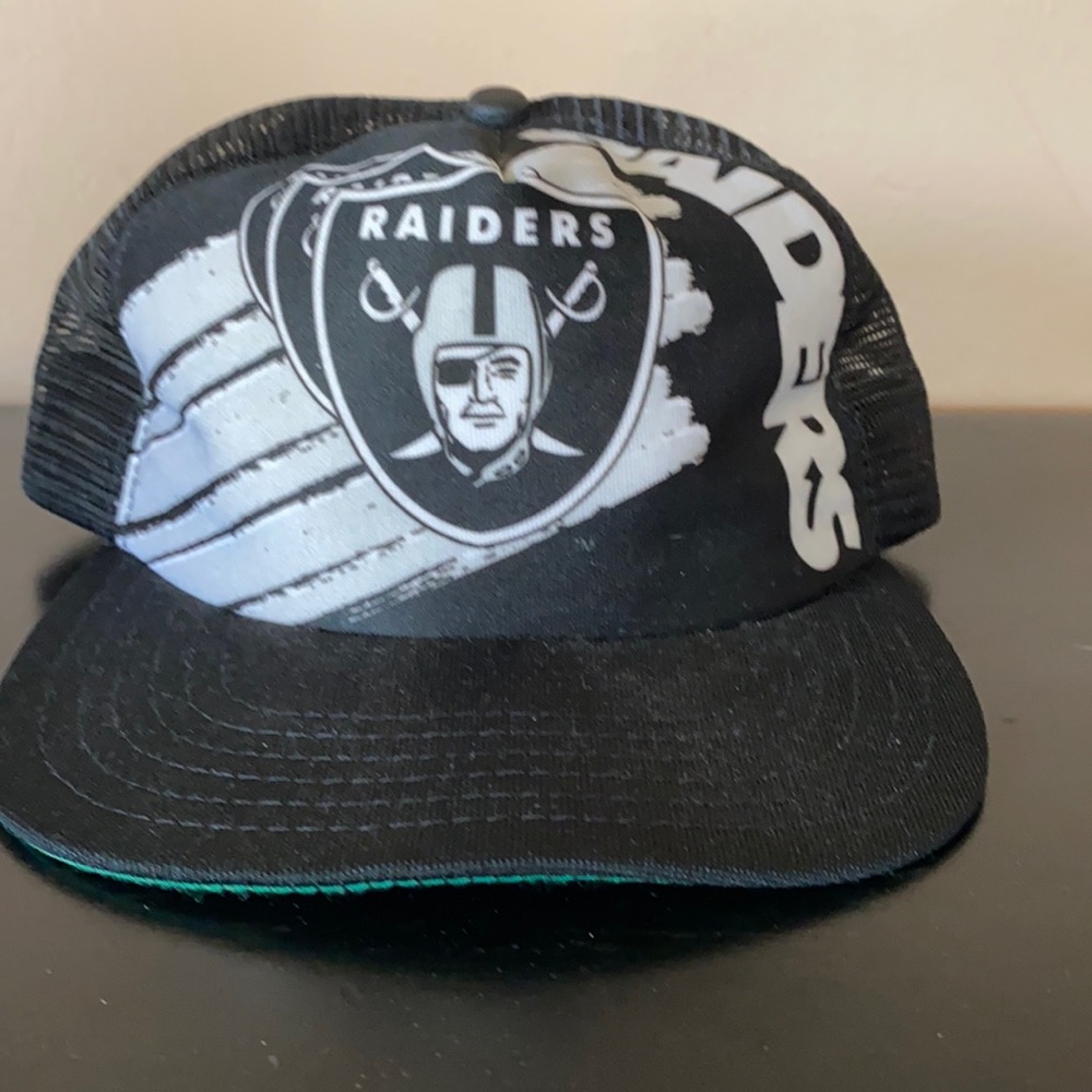 Vintage 90’s New Era Oakland Raiders SnapBack
